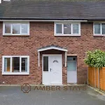 Spacious 4 Bed House In Birmingham City Centre, Ideal For Long Term With Free Parking