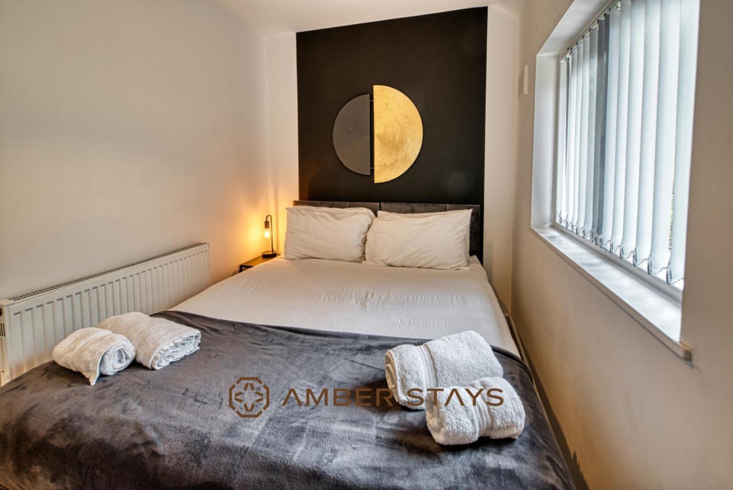 Spacious 4 Bed House In Centre, Ideal For Long Term With Free Parking Holiday home Birmingham